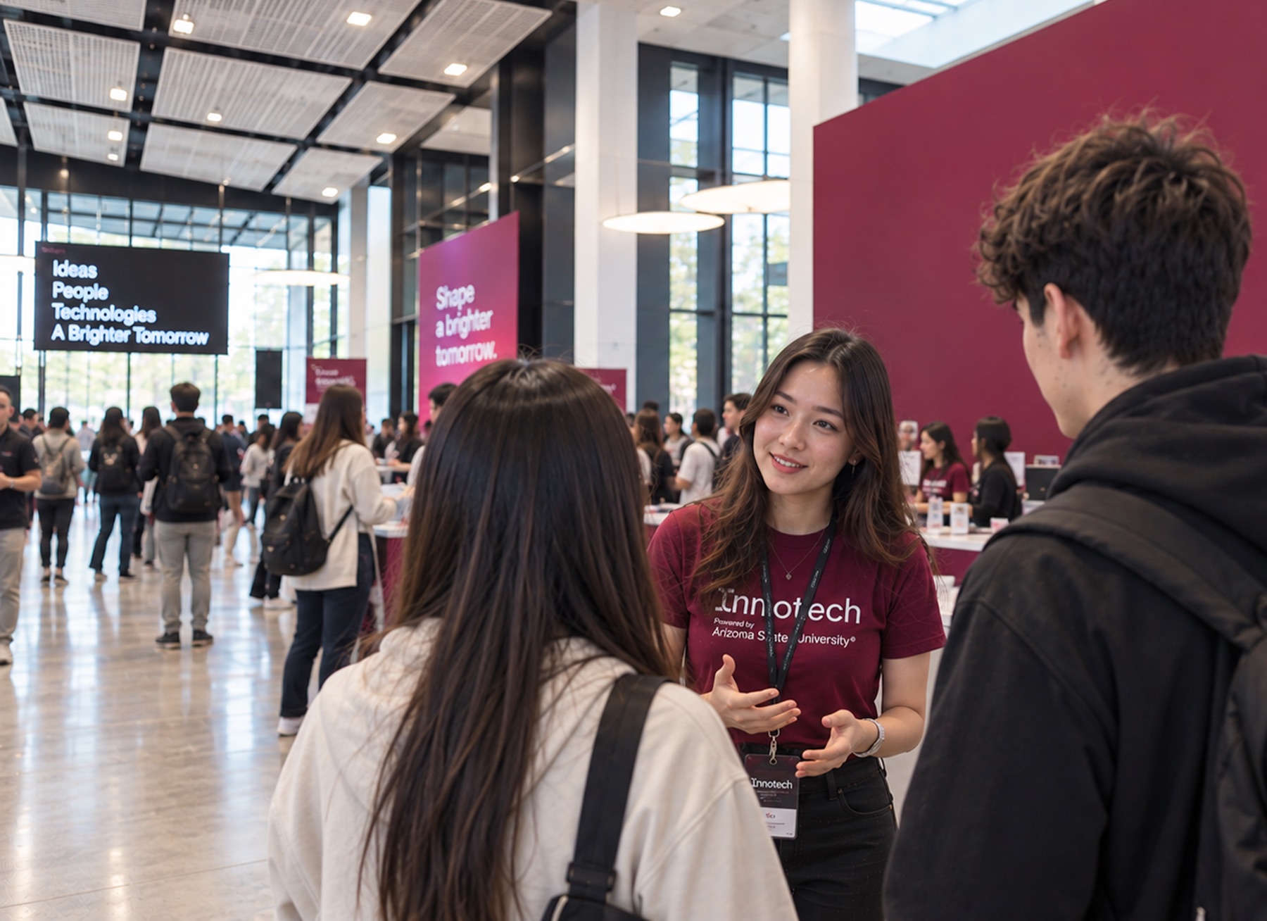Студенты на Innotech Open Day